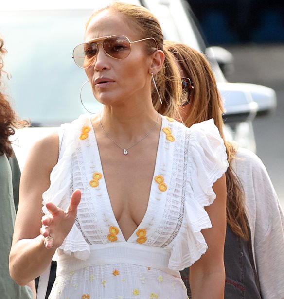 Jennifer Lopez | &#x3A4;&#x3B1; looks &#x3C4;&#x3B7;&#x3C2; &#x3C3;&#x3C4;&#x3BF; &#x3B4;&#x3B5;&#x3AF;&#x3C0;&#x3BD;&#x3BF; &#x3BA;&#x3B1;&#x3B9; &#x3C4;&#x3BF; brunch &#x3C4;&#x3BF;&#x3C5; &#x3B3;&#x3AC;&#x3BC;&#x3BF;&#x3C5; &#x3C4;&#x3B7;&#x3C2; &#x3BC;&#x3B5; &#x3C4;&#x3BF;&#x3BD; Ben Affleck