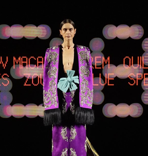 &#x397; &#x3BD;&#x3AD;&#x3B1; haute couture &#x3C3;&#x3C5;&#x3BB;&#x3BB;&#x3BF;&#x3B3;&#x3AE; &#x3C4;&#x3BF;&#x3C5; &#x3BF;&#x3AF;&#x3BA;&#x3BF;&#x3C5; Valentino &#x3BE;&#x3CD;&#x3C0;&#x3BD;&#x3B1; &#x3CC;&#x3BB;&#x3B5;&#x3C2; &#x3C4;&#x3B9;&#x3C2; &#x3B1;&#x3B9;&#x3C3;&#x3B8;&#x3AE;&#x3C3;&#x3B5;&#x3B9;&#x3C2;