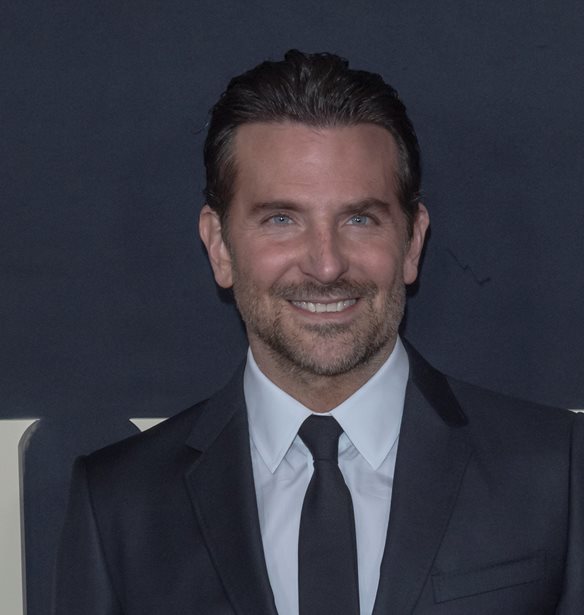 &#x38C;&#x3C4;&#x3B1;&#x3BD; &#x3BF; Bradley Cooper &#x3C7;&#x3C1;&#x3B5;&#x3B9;&#x3AC;&#x3C3;&#x3C4;&#x3B7;&#x3BA;&#x3B5; &#x3BD;&#x3B1; &#x3BC;&#x3B5;&#x3AF;&#x3BD;&#x3B5;&#x3B9; &#x3B3;&#x3C5;&#x3BC;&#x3BD;&#x3CC;&#x3C2;  6 &#x3CE;&#x3C1;&#x3B5;&#x3C2; &#x3C3;&#x3C4;&#x3B1; &#x3B3;&#x3C5;&#x3C1;&#x3AF;&#x3C3;&#x3BC;&#x3B1;&#x3C4;&#x3B1; &#x3C4;&#x3B1;&#x3B9;&#x3BD;&#x3AF;&#x3B1;&#x3C2;
