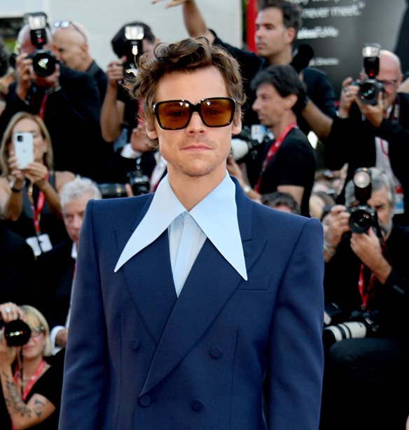 Harry Styles | H &#x3BD;&#x3AD;&#x3B1; &#x3C4;&#x3BF;&#x3C5; &#x3C6;&#x3B7;&#x3BC;&#x3BF;&#x3BB;&#x3BF;&#x3B3;&#x3BF;&#x3CD;&#x3BC;&#x3B5;&#x3BD;&#x3B7; &#x3C3;&#x3C7;&#x3AD;&#x3C3;&#x3B7; &#x3BC;&#x3B5; &#x3B4;&#x3B9;&#x3AC;&#x3C3;&#x3B7;&#x3BC;&#x3B7; &#x391;&#x3C5;&#x3C3;&#x3C4;&#x3C1;&#x3B1;&#x3BB;&#x3AE; Influencer