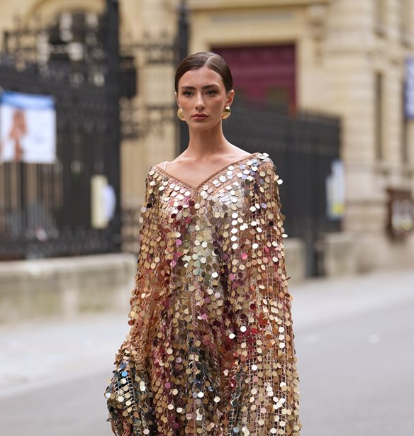 Οι πιο μοντέρνοι τρόποι για να φορέσεις τις παγιέτες την περίοδο των γιορτών