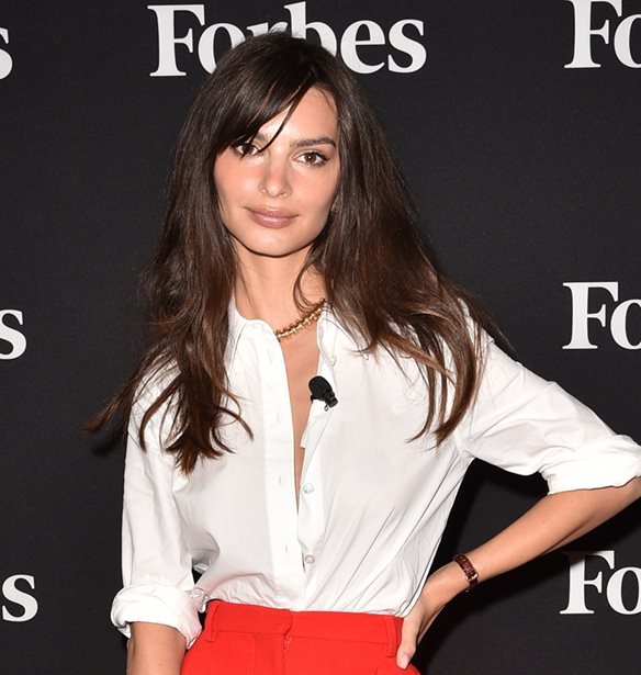 Emily Ratajkowski | &#x397; &#x3BF;&#x3C1;&#x3B3;&#x3AE; &#x3C4;&#x3B7;&#x3C2; &#x3B3;&#x3B9;&#x3B1; &#x3C4;&#x3B7;&#x3BD; Ellen DeGeneres &#x3B3;&#x3B9;&#x3B1; &#x3C4;&#x3B7; viral &#x3C3;&#x3C5;&#x3BD;&#x3AD;&#x3BD;&#x3C4;&#x3B5;&#x3C5;&#x3BE;&#x3B7; &#x3BC;&#x3B5; &#x3C4;&#x3B7;&#x3BD; Taylor Swift