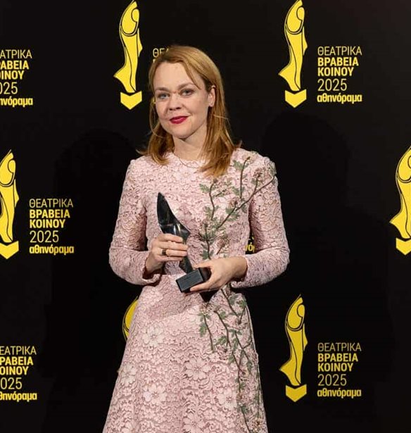 &#x398;&#x3B5;&#x3B1;&#x3C4;&#x3C1;&#x3B9;&#x3BA;&#x3AC; &#x392;&#x3C1;&#x3B1;&#x3B2;&#x3B5;&#x3AF;&#x3B1; &#x39A;&#x3BF;&#x3B9;&#x3BD;&#x3BF;&#x3CD; | &#x397; &#x39B;&#x3AD;&#x3BD;&#x3B1; &#x3A0;&#x3B1;&#x3C0;&#x3B1;&#x3BB;&#x3B7;&#x3B3;&#x3BF;&#x3CD;&#x3C1;&#x3B1; &#x3BC;&#x3B5; &#x3B4;&#x3B7;&#x3BC;&#x3B9;&#x3BF;&#x3C5;&#x3C1;&#x3B3;&#x3AF;&#x3B1; &#x388;&#x3BB;&#x3BB;&#x3B7;&#x3BD;&#x3B1; &#x3C3;&#x3C7;&#x3B5;&#x3B4;&#x3B9;&#x3B1;&#x3C3;&#x3C4;&#x3AE; &#x3C3;&#x3C4;&#x3B7; &#x3B2;&#x3C1;&#x3AC;&#x3B2;&#x3B5;&#x3C5;&#x3C3;&#x3AE; &#x3C4;&#x3B7;&#x3C2;