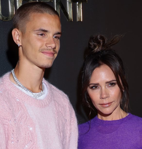 Victoria Beckham | &#x397; throwback &#x3C6;&#x3C9;&#x3C4;&#x3BF;&#x3B3;&#x3C1;&#x3B1;&#x3C6;&#x3AF;&#x3B1; &#x3B1;&#x3C0;&#x3CC; &#x3C4;&#x3B7;&#x3BD; &#x3C0;&#x3B1;&#x3B9;&#x3B4;&#x3B9;&#x3BA;&#x3AE; &#x3C4;&#x3B7;&#x3C2; &#x3B7;&#x3BB;&#x3B9;&#x3BA;&#x3AF;&#x3B1; (&#x3B5;&#x3AF;&#x3BD;&#x3B1;&#x3B9; &#x3AF;&#x3B4;&#x3B9;&#x3B1; &#x3BC;&#x3B5; &#x3C4;&#x3BF;&#x3BD; &#x3B3;&#x3B9;&#x3BF; &#x3C4;&#x3B7;&#x3C2;, Romeo)