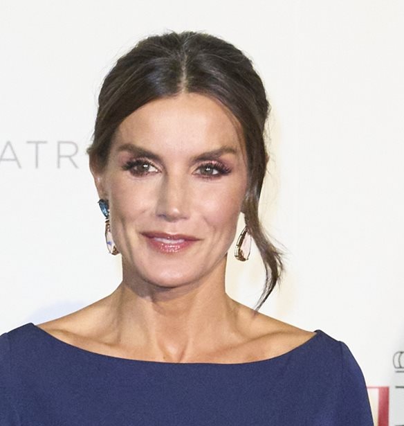 &#x392;&#x3B1;&#x3C3;&#x3AF;&#x3BB;&#x3B9;&#x3C3;&#x3C3;&#x3B1; Letizia | &#x3A4;&#x3BF; &#x3B5;&#x3BD;&#x3C4;&#x3C5;&#x3C0;&#x3C9;&#x3C3;&#x3B9;&#x3B1;&#x3BA;&#x3CC; low cost &#x3C6;&#x3CC;&#x3C1;&#x3B5;&#x3BC;&#x3B1; &#x3BC;&#x3B5; &#x3C4;&#x3B7;&#x3BD; &#x3B1;&#x3C0;&#x3BF;&#x3BA;&#x3B1;&#x3BB;&#x3C5;&#x3C0;&#x3C4;&#x3B9;&#x3BA;&#x3AE; &#x3C0;&#x3BB;&#x3AC;&#x3C4;&#x3B7; &#x3C0;&#x3BF;&#x3C5; &#x3B8;&#x3B5;&#x3C9;&#x3C1;&#x3AE;&#x3B8;&#x3B7;&#x3BA;&#x3B5; &#x3B1;&#x3BC;&#x3C6;&#x3B9;&#x3BB;&#x3B5;&#x3B3;&#x3CC;&#x3BC;&#x3B5;&#x3BD;&#x3BF;