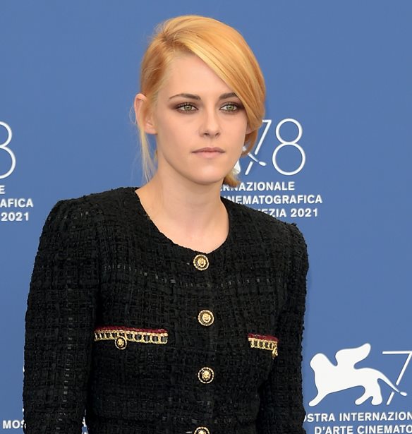 &#x397; Kristen Stewart &#x3B4;&#x3B5;&#x3BD; &#x3B5;&#x3AF;&#x3C7;&#x3B5; &#x3C4;&#x3BF; &#x3C3;&#x3B8;&#x3AD;&#x3BD;&#x3BF;&#x3C2; &#x3BD;&#x3B1; &#x3B4;&#x3B5;&#x3B9; &#x3C4;&#x3B7; &#x3C3;&#x3C5;&#x3BD;&#x3AD;&#x3BD;&#x3C4;&#x3B5;&#x3C5;&#x3BE;&#x3B7; &#x3C4;&#x3B7;&#x3C2; Meghan Markle &#x3BA;&#x3B1;&#x3B9; &#x3C4;&#x3BF;&#x3C5; &#x3C0;&#x3C1;&#x3AF;&#x3B3;&#x3BA;&#x3B9;&#x3C0;&#x3B1; Harry &#x3C3;&#x3C4;&#x3B7;&#x3BD; Oprah Winfrey