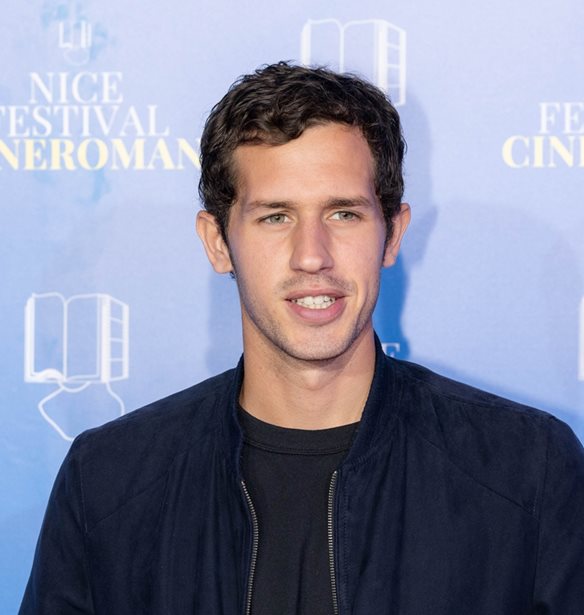 Victor Belmondo | &#x39F; &#x3BD;&#x3B5;&#x3B1;&#x3C1;&#x3CC;&#x3C2; &#x3B7;&#x3B8;&#x3BF;&#x3C0;&#x3BF;&#x3B9;&#x3CC;&#x3C2; &#x3B5;&#x3AF;&#x3BD;&#x3B1;&#x3B9; &#x3BF; &#x3C3;&#x3C9;&#x3C3;&#x3AF;&#x3B1;&#x3C2; &#x3C4;&#x3BF;&#x3C5; &#x3B4;&#x3B9;&#x3AC;&#x3C3;&#x3B7;&#x3BC;&#x3BF;&#x3C5; &#x3C0;&#x3B1;&#x3C0;&#x3C0;&#x3BF;&#x3CD; &#x3C4;&#x3BF;&#x3C5;, Jean - Paul Belmondo