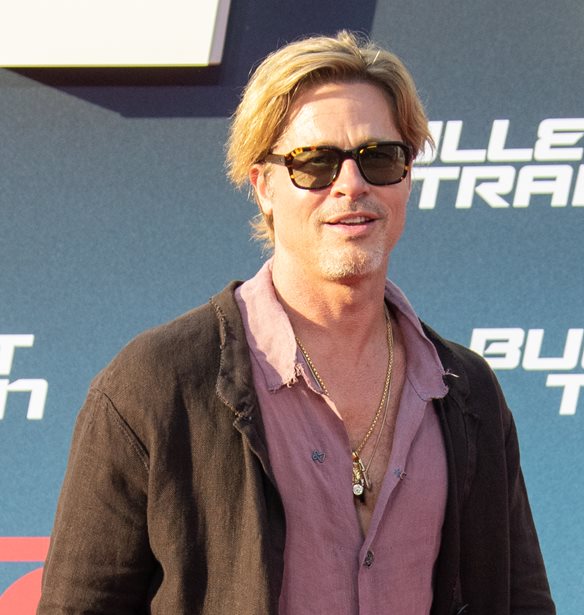 &#x39F; Brad Pitt &#x3B5;&#x3BC;&#x3C6;&#x3B1;&#x3BD;&#x3AF;&#x3C3;&#x3C4;&#x3B7;&#x3BA;&#x3B5; &#x3BC;&#x3B5; &#x3BD;&#x3AD;&#x3B1; &#x3C3;&#x3CD;&#x3BD;&#x3C4;&#x3C1;&#x3BF;&#x3C6;&#x3BF; | &#x395;&#x3AF;&#x3BD;&#x3B1;&#x3B9; &#x3C0;&#x3C1;&#x3CE;&#x3B7;&#x3BD; &#x3C3;&#x3CD;&#x3B6;&#x3C5;&#x3B3;&#x3BF;&#x3C2; &#x3B4;&#x3B9;&#x3AC;&#x3C3;&#x3B7;&#x3BC;&#x3BF;&#x3C5; &#x3B7;&#x3B8;&#x3BF;&#x3C0;&#x3BF;&#x3B9;&#x3BF;&#x3CD;