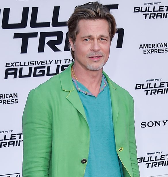 Brad Pitt | &#x393;&#x3B9;&#x3CC;&#x3C1;&#x3C4;&#x3B1;&#x3C3;&#x3B5; &#x3C4;&#x3B7;&#x3BD; &#x3A0;&#x3C1;&#x3C9;&#x3C4;&#x3BF;&#x3C7;&#x3C1;&#x3BF;&#x3BD;&#x3B9;&#x3AC; &#x3C3;&#x3C4;&#x3BF; &#x39C;&#x3B5;&#x3BE;&#x3B9;&#x3BA;&#x3CC; &#x3BC;&#x3B1;&#x3B6;&#x3AF; &#x3BC;&#x3B5; &#x3C4;&#x3B7; &#x3BD;&#x3AD;&#x3B1; &#x3C4;&#x3BF;&#x3C5; &#x3C3;&#x3CD;&#x3BD;&#x3C4;&#x3C1;&#x3BF;&#x3C6;&#x3BF;, &#x399;nes de Ramon