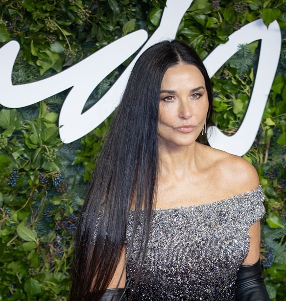Demi Moore | &#x39F;&#x3B9; &#x3C4;&#x3C1;&#x3C5;&#x3C6;&#x3B5;&#x3C1;&#x3AD;&#x3C2; &#x3C6;&#x3C9;&#x3C4;&#x3BF;&#x3B3;&#x3C1;&#x3B1;&#x3C6;&#x3AF;&#x3B5;&#x3C2; &#x3C3;&#x3C4;&#x3B7;&#x3BD; &#x3B1;&#x3B3;&#x3BA;&#x3B1;&#x3BB;&#x3B9;&#x3AC; &#x3C4;&#x3BF;&#x3C5; &#x3C3;&#x3C5;&#x3BD;&#x3C4;&#x3C1;&#x3CC;&#x3C6;&#x3BF;&#x3C5; &#x3C4;&#x3B7;&#x3C2;, Daniel Humm, &#x3C3;&#x3C4;&#x3BF; &#x3A0;&#x3B1;&#x3C1;&#x3AF;&#x3C3;&#x3B9;