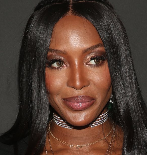 &#x3A4;&#x3BF; &#x3B4;&#x3B5;&#x3AF;&#x3C0;&#x3BD;&#x3BF; &#x3C4;&#x3B7;&#x3C2; Naomi Campbell &#x3C3;&#x3C4;&#x3BF; &#x3A0;&#x3B1;&#x3C1;&#x3AF;&#x3C3;&#x3B9; &#x3BC;&#x3B5; &#x3C4;&#x3B7; &#x3A4;&#x3B6;&#x3AD;&#x3BD;&#x3B7; &#x39C;&#x3C0;&#x3B1;&#x3BB;&#x3B1;&#x3C4;&#x3C3;&#x3B9;&#x3BD;&#x3BF;&#x3CD; &#x3BA;&#x3B1;&#x3B9; &#x3C4;&#x3BF;&#x3BD; &#x392;&#x3B1;&#x3C3;&#x3AF;&#x3BB;&#x3B7; &#x39A;&#x3B9;&#x3BA;&#x3AF;&#x3BB;&#x3B9;&#x3B1;
