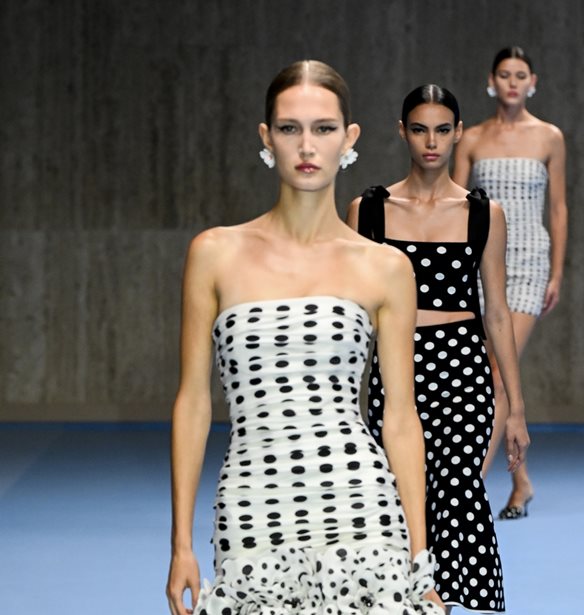 Polka Dot | 7 items &#x3B3;&#x3B9;&#x3B1; &#x3BD;&#x3B1; &#x3C5;&#x3B9;&#x3BF;&#x3B8;&#x3B5;&#x3C4;&#x3AE;&#x3C3;&#x3B5;&#x3B9;&#x3C2; &#x3C4;&#x3B7;&#x3BD; &#x3B1;&#x3C0;&#x3CC;&#x3BB;&#x3C5;&#x3C4;&#x3B7; &#x3C4;&#x3AC;&#x3C3;&#x3B7; &#x3C4;&#x3BF;&#x3C5; &#x3BA;&#x3B1;&#x3BB;&#x3BF;&#x3BA;&#x3B1;&#x3B9;&#x3C1;&#x3B9;&#x3BF;&#x3CD;