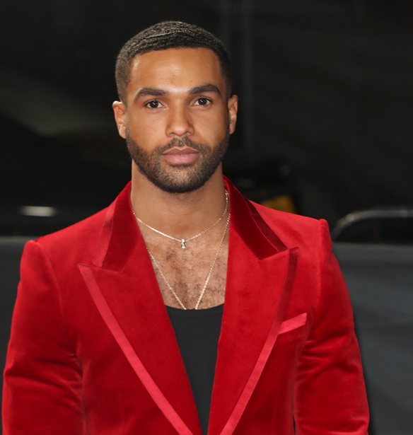 Lucien Laviscount | &#x3A0;&#x3BF;&#x3B9;&#x3BF;&#x3C2; &#x3B5;&#x3AF;&#x3BD;&#x3B1;&#x3B9; &#x3BF; &#x3B3;&#x3BF;&#x3B7;&#x3C4;&#x3B5;&#x3C5;&#x3C4;&#x3B9;&#x3BA;&#x3CC;&#x3C2; &#x3C3;&#x3C5;&#x3BC;&#x3C0;&#x3C1;&#x3C9;&#x3C4;&#x3B1;&#x3B3;&#x3C9;&#x3BD;&#x3B9;&#x3C3;&#x3C4;&#x3AE;&#x3C2; &#x3C4;&#x3B7;&#x3C2; Lily Collins &#x3C3;&#x3C4;&#x3BF; &#x27;Emily In Paris 2&#x27;