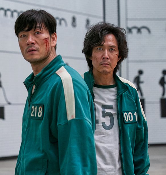 Lee Jung-Jae | &#x39C;&#x3B5;&#x3C4;&#x3AC; &#x3C4;&#x3B7;&#x3BD; &#x3C0;&#x3C1;&#x3AC;&#x3C3;&#x3B9;&#x3BD;&#x3B7; &#x3C3;&#x3C4;&#x3BF;&#x3BB;&#x3AE; &#x3C4;&#x3BF;&#x3C5; &#x27;Squid Game&#x27; &#x3B5;&#x3C0;&#x3B9;&#x3BB;&#x3AD;&#x3B3;&#x3B5;&#x3B9; &#x3BC;&#x3CC;&#x3BD;&#x3BF; Gucci