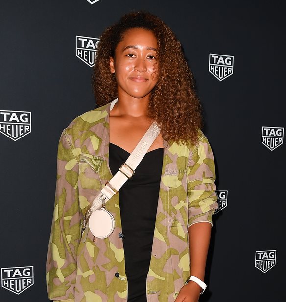 Naomi Osaka | &#x3A6;&#x3C9;&#x3C4;&#x3BF;&#x3B3;&#x3C1;&#x3B1;&#x3C6;&#x3AF;&#x3B6;&#x3B5;&#x3C4;&#x3B1;&#x3B9; &#x3C3;&#x3C4;&#x3B7;&#x3BD; &#x39C;&#x3CD;&#x3BA;&#x3BF;&#x3BD;&#x3BF; &#x3BA;&#x3B1;&#x3B9; &#x3B4;&#x3B5;&#x3AF;&#x3C7;&#x3BD;&#x3B5;&#x3B9; &#x3C0;&#x3CC;&#x3C3;&#x3BF; &#x3B1;&#x3B3;&#x3B1;&#x3C0;&#x3AC;&#x3B5;&#x3B9; &#x3C4;&#x3B7;&#x3BD; &#x395;&#x3BB;&#x3BB;&#x3AC;&#x3B4;&#x3B1;
