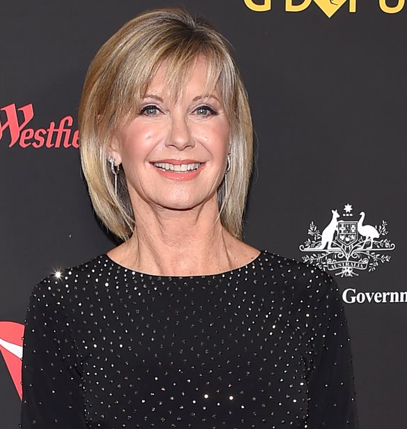 Olivia Newton - John | &#x397; &#x3BE;&#x3B1;&#x3C6;&#x3BD;&#x3B9;&#x3BA;&#x3AE; &#x3C3;&#x3C5;&#x3B3;&#x3BA;&#x3AF;&#x3BD;&#x3B7;&#x3C3;&#x3B7; &#x3BA;&#x3B1;&#x3B9; &#x3B7; &#x3C4;&#x3C9;&#x3C1;&#x3B9;&#x3BD;&#x3AE; &#x3BA;&#x3B1;&#x3C4;&#x3AC;&#x3C3;&#x3C4;&#x3B1;&#x3C3;&#x3B7; &#x3C4;&#x3B7;&#x3C2; &#x3C5;&#x3B3;&#x3B5;&#x3AF;&#x3B1;&#x3C2; &#x3C4;&#x3B7;&#x3C2;, &#x3C0;&#x3B1;&#x3BB;&#x3B5;&#x3CD;&#x3BF;&#x3BD;&#x3C4;&#x3B1;&#x3C2; &#x3BC;&#x3B5; &#x3C4;&#x3BF;&#x3BD; &#x3BA;&#x3B1;&#x3C1;&#x3BA;&#x3AF;&#x3BD;&#x3BF; &#x3C4;&#x3BF;&#x3C5; &#x3BC;&#x3B1;&#x3C3;&#x3C4;&#x3BF;&#x3CD;