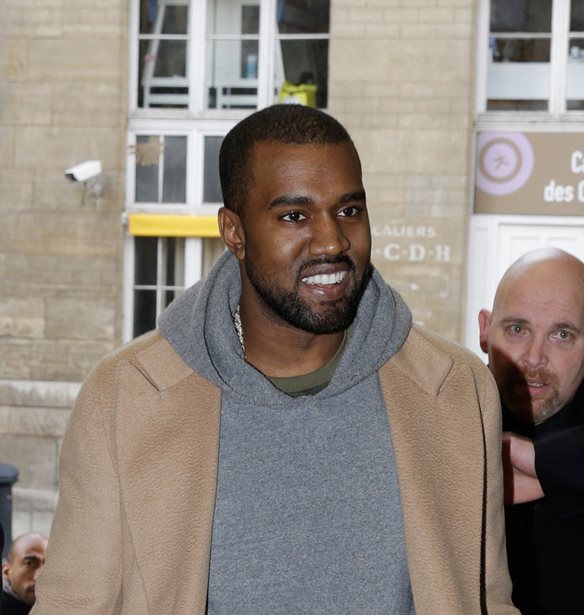 Kanye West | &#x3A3;&#x3AC;&#x3BB;&#x3BF;&#x3C2; &#x3BC;&#x3B5; &#x3C4;&#x3B7; &#x3BD;&#x3AD;&#x3B1; &#x3C4;&#x3BF;&#x3C5; &#x3C3;&#x3B5;&#x3B9;&#x3C1;&#x3AC; &#x3C1;&#x3BF;&#x3CD;&#x3C7;&#x3C9;&#x3BD; Yeezy Gap &#x3C0;&#x3BF;&#x3C5; &#x3C0;&#x3C9;&#x3BB;&#x3B5;&#x3AF;&#x3C4;&#x3B1;&#x3B9; &#x3C3;&#x3B5; &#x3C3;&#x3B1;&#x3BA;&#x3BF;&#x3CD;&#x3BB;&#x3B5;&#x3C2; &#x3C3;&#x3BA;&#x3BF;&#x3C5;&#x3C0;&#x3B9;&#x3B4;&#x3B9;&#x3CE;&#x3BD;