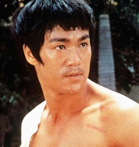 Bruce Lee | &#x395;&#x3C0;&#x3B9;&#x3C3;&#x3C4;&#x3AE;&#x3BC;&#x3BF;&#x3BD;&#x3B5;&#x3C2; &#x3C0;&#x3B9;&#x3C3;&#x3C4;&#x3B5;&#x3CD;&#x3BF;&#x3C5;&#x3BD; &#x3CC;&#x3C4;&#x3B9; &#x3B2;&#x3C1;&#x3AE;&#x3BA;&#x3B1;&#x3BD; &#x3C4;&#x3B7;&#x3BD; &#x3C0;&#x3C1;&#x3B1;&#x3B3;&#x3BC;&#x3B1;&#x3C4;&#x3B9;&#x3BA;&#x3AE; &#x3B1;&#x3B9;&#x3C4;&#x3AF;&#x3B1; &#x3C4;&#x3BF;&#x3C5; &#x3B8;&#x3B1;&#x3BD;&#x3AC;&#x3C4;&#x3BF;&#x3C5; &#x3C4;&#x3BF;&#x3C5;