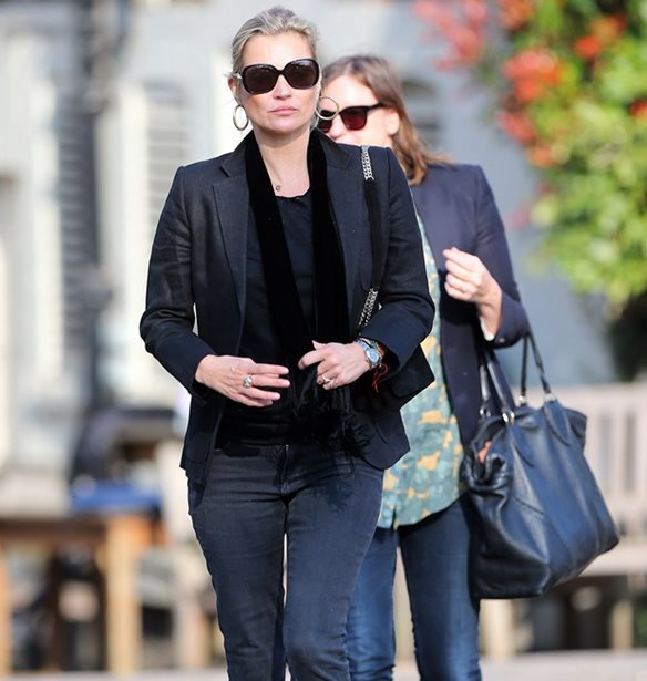 Kate Moss- Cara Delevingne: &#x3A0;&#x3BF;&#x3CD; &#x3C4;&#x3B9;&#x3C2; &#x3B5;&#x3BD;&#x3C4;&#x3CC;&#x3C0;&#x3B9;&#x3C3;&#x3B5; &#x3BF; &#x3C6;&#x3C9;&#x3C4;&#x3BF;&#x3B3;&#x3C1;&#x3B1;&#x3C6;&#x3B9;&#x3BA;&#x3CC;&#x3C2; &#x3C6;&#x3B1;&#x3BA;&#x3CC;&#x3C2;;