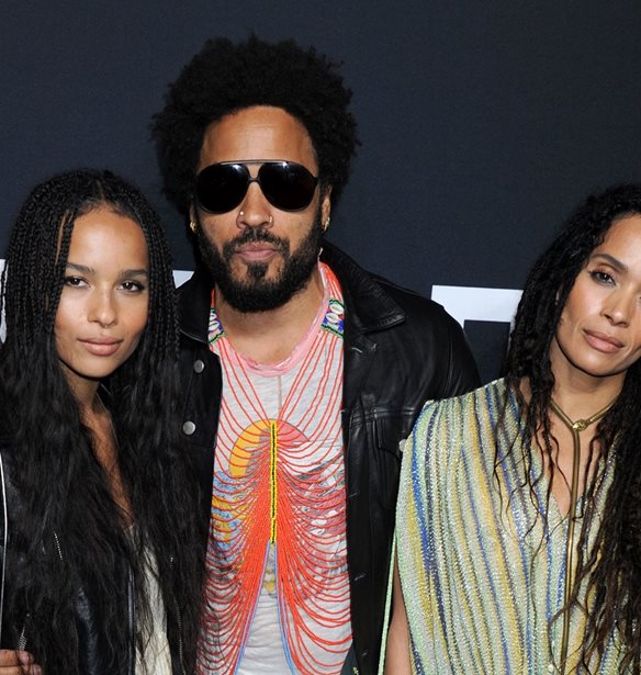 Zo&#xEB; Kravitz | &#x397; &#x3C0;&#x3BF;&#x3BB;&#x3CD;&#x3C4;&#x3B9;&#x3BC;&#x3B7; &#x3C3;&#x3C5;&#x3BC;&#x3B2;&#x3BF;&#x3C5;&#x3BB;&#x3AE; &#x3C0;&#x3BF;&#x3C5; &#x3C4;&#x3B7;&#x3C2; &#x3AD;&#x3B4;&#x3C9;&#x3C3;&#x3B1;&#x3BD; &#x3BF;&#x3B9; &#x3B4;&#x3B9;&#x3AC;&#x3C3;&#x3B7;&#x3BC;&#x3BF;&#x3B9; &#x3B3;&#x3BF;&#x3BD;&#x3B5;&#x3AF;&#x3C2; &#x3C4;&#x3B7;&#x3C2;, Lenny Kravitz &#x3BA;&#x3B1;&#x3B9; Lisa Bonet