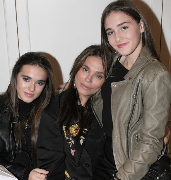 &#x395;&#x3B9;&#x3C1;&#x3AE;&#x3BD;&#x3B7; &#x3A4;&#x3C3;&#x3AC;&#x3BA;&#x3BF;&#x3C5; | &#x397; &#x3BA;&#x3CC;&#x3C1;&#x3B7; &#x3C4;&#x3B7;&#x3C2; &#x3A3;&#x3AF;&#x3BB;&#x3B9;&#x3B1;&#x3C2; &#x39A;&#x3C1;&#x3B9;&#x3B8;&#x3B1;&#x3C1;&#x3B9;&#x3CE;&#x3C4;&#x3B7; &#x3C3;&#x3C4;&#x3B1; &#x392;&#x3C1;&#x3B5;&#x3C4;&#x3B1;&#x3BD;&#x3B9;&#x3BA;&#x3AC; &#x392;&#x3C1;&#x3B1;&#x3B2;&#x3B5;&#x3AF;&#x3B1; &#x39C;&#x3CC;&#x3B4;&#x3B1;&#x3C2; &#x3BC;&#x3B5; &#x3B4;&#x3B7;&#x3BC;&#x3B9;&#x3BF;&#x3C5;&#x3C1;&#x3B3;&#x3AF;&#x3B1; &#x3C4;&#x3B7;&#x3C2; &#x3BC;&#x3B1;&#x3BC;&#x3AC;&#x3C2; &#x3C4;&#x3B7;&#x3C2;