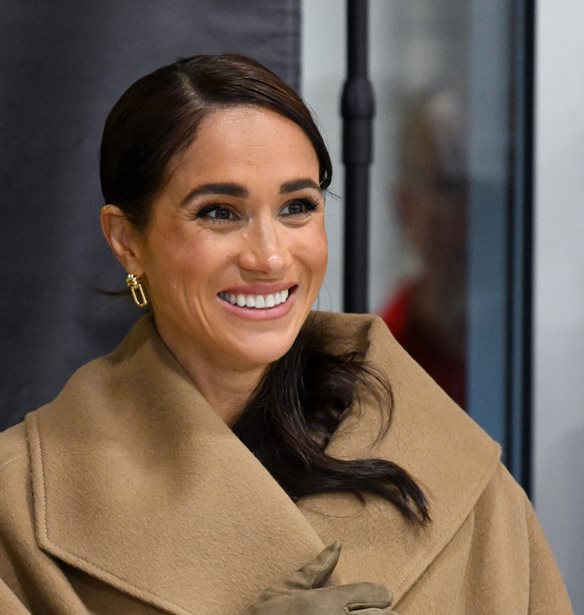 &#x397; Meghan Markle &#x3C3;&#x3B5; &#x3B7;&#x3BB;&#x3B9;&#x3BA;&#x3AF;&#x3B1; 18 &#x3B5;&#x3C4;&#x3CE;&#x3BD; | &#x39C;&#x3AF;&#x3B1; &#x3AC;&#x3BB;&#x3BB;&#x3B7; &#x3C3;&#x3C4;&#x3B7; &#x3C3;&#x3C0;&#x3AC;&#x3BD;&#x3B9;&#x3B1; &#x3BB;&#x3AE;&#x3C8;&#x3B7; &#x3B1;&#x3C0;&#x3CC; &#x3C4;&#x3B1; &#x3C7;&#x3C1;&#x3CC;&#x3BD;&#x3B9;&#x3B1; &#x3C4;&#x3BF;&#x3C5; &#x39B;&#x3C5;&#x3BA;&#x3B5;&#x3AF;&#x3BF;&#x3C5;