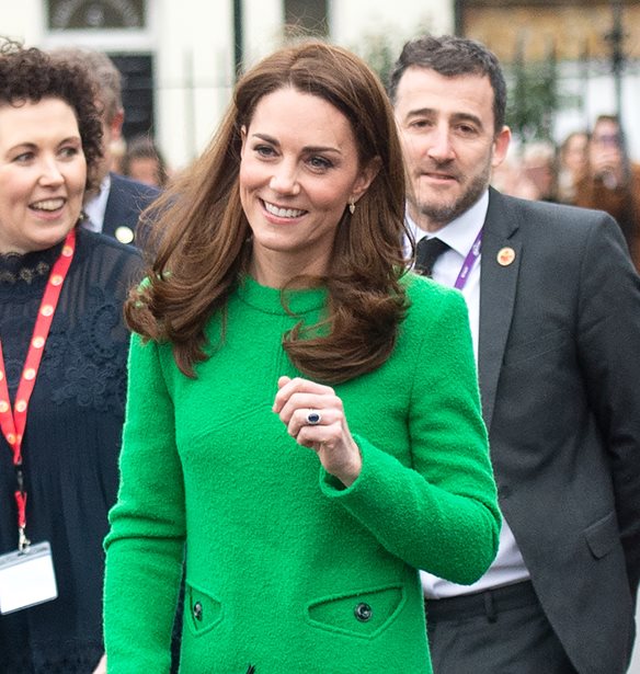 Kate Middleton: &#x391;&#x3C5;&#x3C4;&#x3CC; &#x3C4;&#x3BF; &#x3C7;&#x3C1;&#x3CE;&#x3BC;&#x3B1; &#x3C0;&#x3BF;&#x3C5; &#x3C6;&#x3CC;&#x3C1;&#x3B5;&#x3C3;&#x3B5; &#x3B5;&#x3AF;&#x3BD;&#x3B1;&#x3B9; &#x3C4;&#x3BF; &#x3B1;&#x3BD;&#x3C4;&#x3AF;&#x3B4;&#x3BF;&#x3C4;&#x3BF; &#x3C3;&#x3C4;&#x3BF;&#x3BD; &#x3C7;&#x3B5;&#x3B9;&#x3BC;&#x3C9;&#x3BD;&#x3B9;&#x3AC;&#x3C4;&#x3B9;&#x3BA;&#x3BF; &#x3BA;&#x3B1;&#x3B9;&#x3C1;&#x3CC;