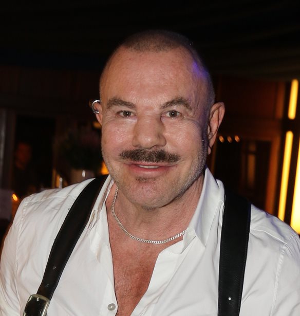 &#x397; &#x3B9;&#x3C3;&#x3C4;&#x3BF;&#x3C1;&#x3AF;&#x3B1; &#x3C4;&#x3BF;&#x3C5; &quot;&#x3BC;&#x3AC;&#x3B3;&#x3BF;&#x3C5;&quot; Tierry Mugler