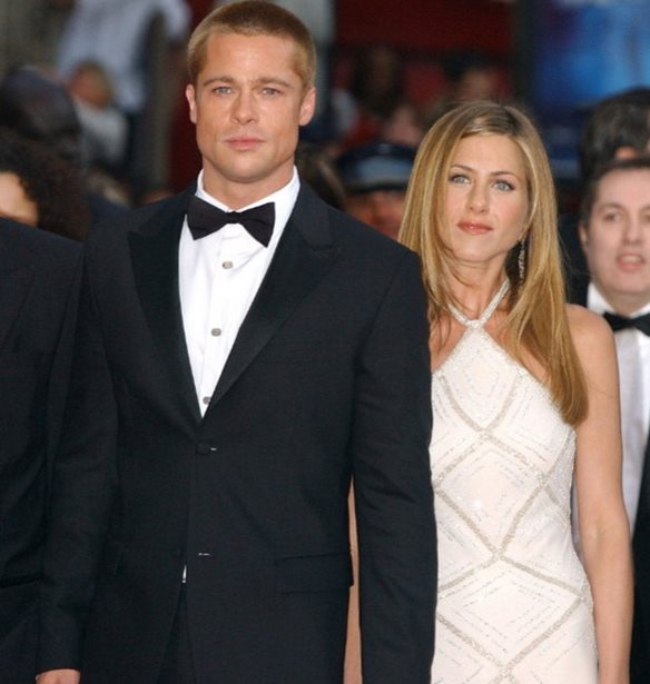 Jennifer Aniston: &#x393;&#x3B9;&#x3B1;&#x3C4;&#x3AF; &#x3B4;&#x3B5;&#x3BD; &#x3AE;&#x3C4;&#x3B1;&#x3BD; &#x3BA;&#x3B1;&#x3BB;&#x3B5;&#x3C3;&#x3BC;&#x3AD;&#x3BD;&#x3B7; &#x3B7; &#x3BC;&#x3B7;&#x3C4;&#x3AD;&#x3C1;&#x3B1; &#x3C4;&#x3B7;&#x3C2; &#x3C3;&#x3C4;&#x3BF;&#x3BD; &#x3B3;&#x3AC;&#x3BC;&#x3BF; &#x3C4;&#x3B7;&#x3C2; &#x3BC;&#x3B5; &#x3C4;&#x3BF;&#x3BD; Brad Pitt;