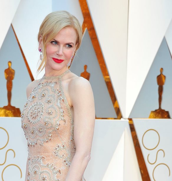 Nicole Kidman | &#x3A0;&#x3BF;&#x3B6;&#x3AC;&#x3C1;&#x3B5;&#x3B9; &#x3C3;&#x3C4;&#x3B7;&#x3BD; &#x3C0;&#x3B1;&#x3C1;&#x3B1;&#x3BB;&#x3AF;&#x3B1; &#x3BC;&#x3B5; &#x3AD;&#x3BD;&#x3B1;&#x3BD; cool &#x3C3;&#x3C5;&#x3BD;&#x3B4;&#x3C5;&#x3B1;&#x3C3;&#x3BC;&#x3CC; jean &#x3C0;&#x3B1;&#x3BD;&#x3C4;&#x3B5;&#x3BB;&#x3CC;&#x3BD;&#x3B9; - &#x3C0;&#x3BF;&#x3C5;&#x3BA;&#x3AC;&#x3BC;&#x3B9;&#x3C3;&#x3BF;