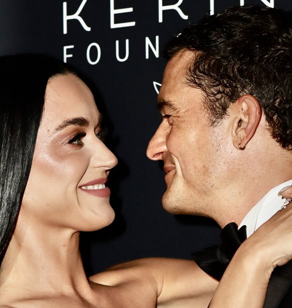 MTV VMAs 2024 | &#x3A4;&#x3BF; &#x3C4;&#x3C1;&#x3C5;&#x3C6;&#x3B5;&#x3C1;&#x3CC; &#x3C6;&#x3B9;&#x3BB;&#x3AF; &#x3C4;&#x3BF;&#x3C5; Orlando Bloom &#x3C3;&#x3C4;&#x3B7;&#x3BD; Katy Perry &#x3BA;&#x3B1;&#x3B9; &#x3B7; &#x3B1;&#x3C0;&#x3BF;&#x3BA;&#x3AC;&#x3BB;&#x3C5;&#x3C8;&#x3B7; &#x3B3;&#x3B9;&#x3B1; &#x3C4;&#x3B7;&#x3BD; &#x3BA;&#x3CC;&#x3C1;&#x3B7; &#x3C4;&#x3BF;&#x3C5;&#x3C2; (&#x3B2;&#x3AF;&#x3BD;&#x3C4;&#x3B5;&#x3BF;)