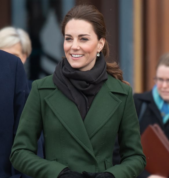 Kate Middleton | &#x3A0;&#x3B1;&#x3C1;&#x3B1;&#x3B4;&#x3AF;&#x3B4;&#x3B5;&#x3B9; &#x3BC;&#x3B1;&#x3B8;&#x3AE;&#x3BC;&#x3B1;&#x3C4;&#x3B1; &#x3C3;&#x3C4;&#x3B9;&#x3BB; &#x3B3;&#x3B9;&#x3B1; Zoom meetings