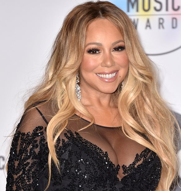 &#x391;&#x3B3;&#x3C9;&#x3B3;&#x3AE; 20 &#x3B5;&#x3BA;&#x3B1;&#x3C4;&#x3BF;&#x3BC;&#x3BC;&#x3C5;&#x3C1;&#x3AF;&#x3C9;&#x3BD; &#x3B4;&#x3BF;&#x3BB;&#x3B1;&#x3C1;&#x3AF;&#x3C9;&#x3BD; &#x3C3;&#x3C4;&#x3B7; Mariah Carey &#x3B3;&#x3B9;&#x3B1; &#x3C4;&#x3BF; &#x2018;All I Want For Christmas Is You&#x2019;