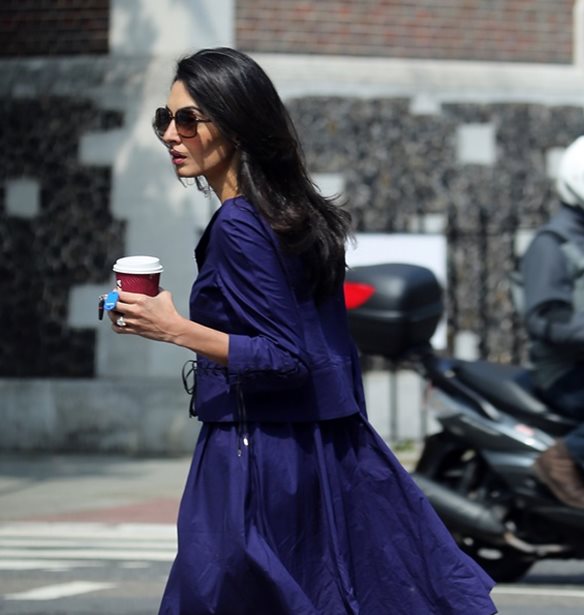 &#x3A0;&#x3BF;&#x3CD; &#x3B5;&#x3BD;&#x3C4;&#x3CC;&#x3C0;&#x3B9;&#x3C3;&#x3B5; &#x3BF; &#x3C6;&#x3C9;&#x3C4;&#x3BF;&#x3B3;&#x3C1;&#x3B1;&#x3C6;&#x3B9;&#x3BA;&#x3CC;&#x3C2; &#x3C6;&#x3B1;&#x3BA;&#x3CC;&#x3C2; &#x3C4;&#x3B7;&#x3BD; Amal Alamuddin;