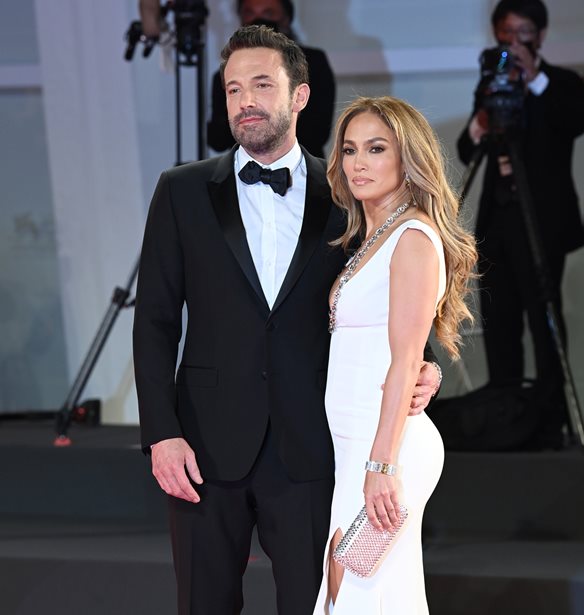 Ben Affleck | &#x397; &#x3C0;&#x3C1;&#x3CE;&#x3C4;&#x3B7; &#x3C4;&#x3BF;&#x3C5; &#x3B1;&#x3BD;&#x3C4;&#x3AF;&#x3B4;&#x3C1;&#x3B1;&#x3C3;&#x3B7; &#x3C3;&#x3C4;&#x3B9;&#x3C2; &#x3B1;&#x3C0;&#x3BF;&#x3BA;&#x3B1;&#x3BB;&#x3CD;&#x3C8;&#x3B5;&#x3B9;&#x3C2; &#x3C4;&#x3B7;&#x3C2; Jennifer Lopez &#x3B3;&#x3B9;&#x3B1; &#x3C4;&#x3BF;&#x3BD; &#x3C7;&#x3C9;&#x3C1;&#x3B9;&#x3C3;&#x3BC;&#x3CC; &#x3C4;&#x3BF;&#x3C5;&#x3C2;