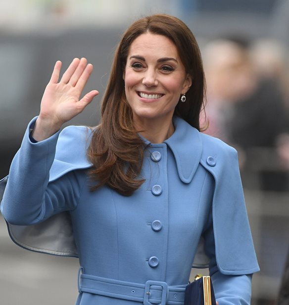 &#x395;&#x3AF;&#x3BD;&#x3B1;&#x3B9; &#x3B7; Kate Middleton &#x3AD;&#x3C4;&#x3BF;&#x3B9;&#x3BC;&#x3B7; &#x3B3;&#x3B9;&#x3B1; 4&#x3BF; &#x3C0;&#x3B1;&#x3B9;&#x3B4;&#x3AF;;