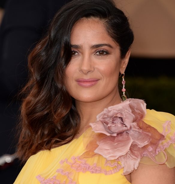 &#x397; Salma Hayek &#x3BA;&#x3B1;&#x3B9; &#x3B7; Bella Thorne &#x3B1;&#x3C0;&#x3BF;&#x3C7;&#x3B1;&#x3B9;&#x3C1;&#x3B5;&#x3C4;&#x3BF;&#x3CD;&#x3BD; &#x3C4;&#x3BF; 2017 &#x3BC;&#x3B5; &#x3C4;&#x3BF;&#x3BD; &#x3C0;&#x3B9;&#x3BF;&#x2026; &#x3B3;&#x3C5;&#x3BC;&#x3BD;&#x3CC; &#x3C4;&#x3C1;&#x3CC;&#x3C0;&#x3BF;!