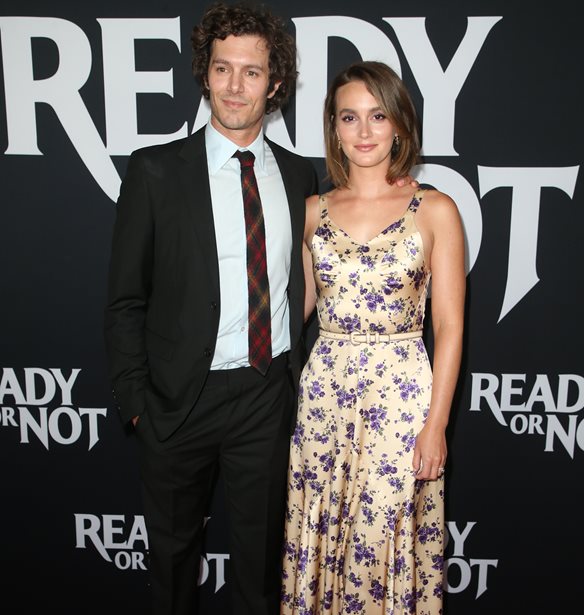 H Leighton Meester &#x3BA;&#x3B1;&#x3B9; &#x3BF; Adam Brody &#x3AD;&#x3B3;&#x3B9;&#x3BD;&#x3B1;&#x3BD; &#x3B3;&#x3BF;&#x3BD;&#x3B5;&#x3AF;&#x3C2; &#x3B3;&#x3B9;&#x3B1; &#x3B4;&#x3B5;&#x3CD;&#x3C4;&#x3B5;&#x3C1;&#x3B7; &#x3C6;&#x3BF;&#x3C1;&#x3AC;