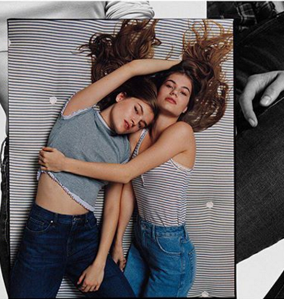 To Topshop &#x3BC;&#x3CC;&#x3BB;&#x3B9;&#x3C2; &#x3AD;&#x3BA;&#x3B1;&#x3BD;&#x3B5; &#x3C4;&#x3B7;&#x3BD; &#x3C0;&#x3B9;&#x3BF; &#x3BA;&#x3B1;&#x3B9;&#x3BD;&#x3BF;&#x3C4;&#x3CC;&#x3BC;&#x3B1; &#x3B1;&#x3BB;&#x3BB;&#x3B1;&#x3B3;&#x3AE; &#x3C3;&#x3C4;&#x3B1; jeans &#x3C4;&#x3BF;&#x3C5;