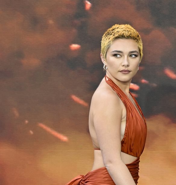 Florence Pugh | &#x397; &#x3C1;&#x3B9;&#x3B6;&#x3B9;&#x3BA;&#x3AE; &#x3B1;&#x3BB;&#x3BB;&#x3B1;&#x3B3;&#x3AE; &#x3C0;&#x3BF;&#x3C5; &#x3AD;&#x3BA;&#x3B1;&#x3BD;&#x3B5; &#x3BA;&#x3B1;&#x3B9; &#x3C4;&#x3B9; &#x3C4;&#x3B7;&#x3BD; &#x3BF;&#x3B4;&#x3AE;&#x3B3;&#x3B7;&#x3C3;&#x3B5; &#x3C3;&#x3B5; &#x3B1;&#x3C5;&#x3C4;&#x3CC;