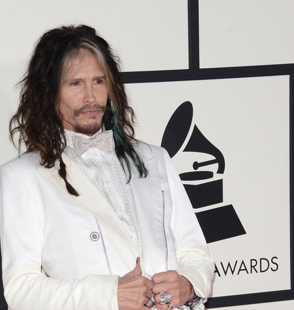&#x39F; Steven Tyler &#x3BA;&#x3B1;&#x3B9; &#x3BF;&#x3B9; &#x3BA;&#x3B1;&#x3C4;&#x3B7;&#x3B3;&#x3BF;&#x3C1;&#x3AF;&#x3B5;&#x3C2; &#x3B3;&#x3B9;&#x3B1; &#x3C3;&#x3B5;&#x3BE;&#x3BF;&#x3C5;&#x3B1;&#x3BB;&#x3B9;&#x3BA;&#x3AE; &#x3B5;&#x3C0;&#x3AF;&#x3B8;&#x3B5;&#x3C3;&#x3B7; &#x3C3;&#x3B5; &#x3B1;&#x3BD;&#x3AE;&#x3BB;&#x3B9;&#x3BA;&#x3B7;
