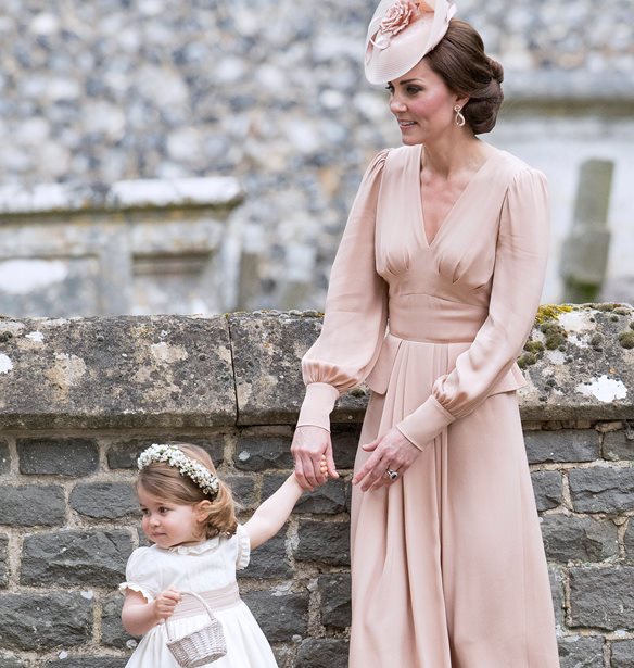 &#x397; Kate Middleton &#x3B1;&#x3C0;&#x3BF;&#x3BA;&#x3AC;&#x3BB;&#x3C5;&#x3C8;&#x3B5; &#x3C4;&#x3B7;&#x3BD; &#x3B1;&#x3B3;&#x3B1;&#x3C0;&#x3B7;&#x3BC;&#x3AD;&#x3BD;&#x3B7; &#x3C4;&#x3B7;&#x3C2; &#x3C3;&#x3C4;&#x3B9;&#x3B3;&#x3BC;&#x3AE; &#x3C9;&#x3C2; &#x3BC;&#x3B7;&#x3C4;&#x3AD;&#x3C1;&#x3B1;