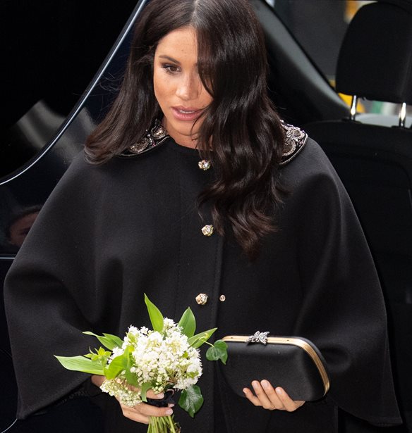 &#x3A0;&#x3CE;&#x3C2; &#x3B7; Meghan Markle &#x3B1;&#x3C0;&#x3AD;&#x3C4;&#x3B9;&#x3C3;&#x3B5; &#x3C6;&#x3CC;&#x3C1;&#x3BF; &#x3C4;&#x3B9;&#x3BC;&#x3AE;&#x3C2; &#x3C3;&#x3C4;&#x3B1; &#x3B8;&#x3CD;&#x3BC;&#x3B1;&#x3C4;&#x3B1; &#x3C4;&#x3B7;&#x3C2; &#x39D;&#x3AD;&#x3B1;&#x3C2; &#x396;&#x3B7;&#x3BB;&#x3B1;&#x3BD;&#x3B4;&#x3AF;&#x3B1;&#x3C2;