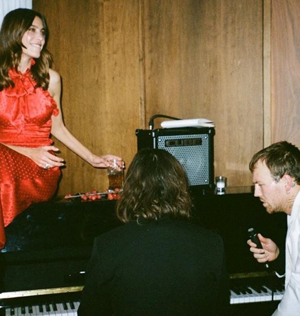 Τα καλύτερα party flats για να φορέσεις αυτές τις γιορτές