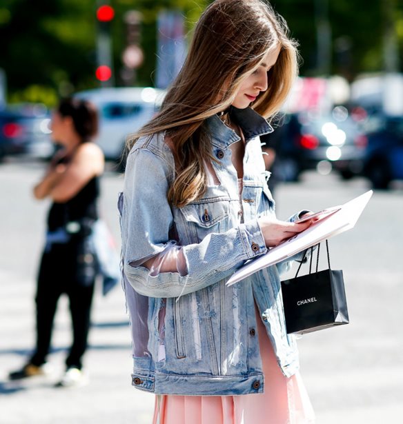 #ShoppingGuide | Tα δέκα αγαπημένα μας denim κομμάτια της αγοράς