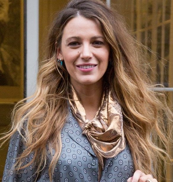 Blake Lively | &#x395;&#x3C0;&#x3AD;&#x3C3;&#x3C4;&#x3C1;&#x3B5;&#x3C8;&#x3B5; &#x3BC;&#x3B5;&#x3C4;&#x3AC; &#x3C4;&#x3B7; &#x3B3;&#x3AD;&#x3BD;&#x3BD;&#x3B7;&#x3C3;&#x3B7; &#x3C4;&#x3BF;&#x3C5; &#x3C4;&#x3C1;&#x3AF;&#x3C4;&#x3BF;&#x3C5; &#x3C4;&#x3B7;&#x3C2; &#x3C0;&#x3B1;&#x3B9;&#x3B4;&#x3B9;&#x3BF;&#x3CD; &#x3BC;&#x3B5; &#x3BD;&#x3AD;&#x3B1; &#x3C3;&#x3C4;&#x3B9;&#x3BB;&#x3B9;&#x3C3;&#x3C4;&#x3B9;&#x3BA;&#x3AE; &#x3B5;&#x3BC;&#x3BC;&#x3BF;&#x3BD;&#x3AE;