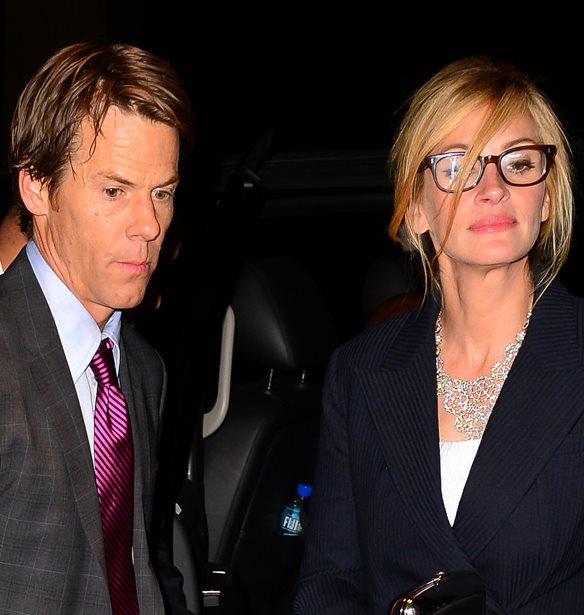 Julia Roberts -Danny Moder | &#x39F;&#x3B9; &#x3C6;&#x3C9;&#x3C4;&#x3BF;&#x3B3;&#x3C1;&#x3B1;&#x3C6;&#x3AF;&#x3B5;&#x3C2; &#x3C4;&#x3C9;&#x3BD; &#x3C4;&#x3C1;&#x3B9;&#x3CE;&#x3BD; &#x3C0;&#x3B1;&#x3B9;&#x3B4;&#x3B9;&#x3CE;&#x3BD; &#x3C4;&#x3BF;&#x3C5;&#x3C2; &#x3C0;&#x3BF;&#x3C5; &#x3B4;&#x3B5;&#x3AF;&#x3C7;&#x3BD;&#x3BF;&#x3C5;&#x3BD; &#x3C0;&#x3CC;&#x3C3;&#x3BF; &#x3C0;&#x3BF;&#x3BB;&#x3CD; &#x3C4;&#x3BF;&#x3C5;&#x3C2; &#x3BC;&#x3BF;&#x3B9;&#x3AC;&#x3B6;&#x3BF;&#x3C5;&#x3BD;