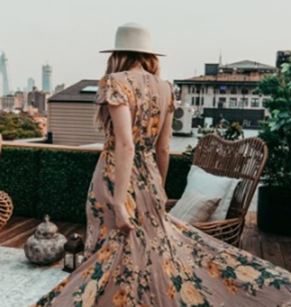&#x388;&#x3BD;&#x3B1; penthouse &#x3C6;&#x3C4;&#x3B9;&#x3B1;&#x3B3;&#x3BC;&#x3AD;&#x3BD;&#x3BF; &#x3B3;&#x3B9;&#x3B1; &#x3C4;&#x3BF; Instagram