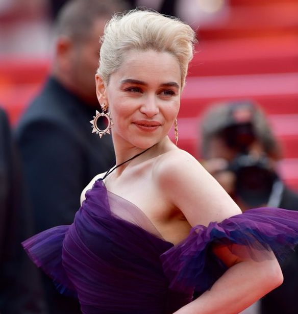 Emilia Clarke: &#x3A4;&#x3BF; &#x3B1;&#x3C0;&#x3BF;&#x3C7;&#x3B1;&#x3B9;&#x3C1;&#x3B5;&#x3C4;&#x3B9;&#x3C3;&#x3C4;&#x3AE;&#x3C1;&#x3B9;&#x3BF; &#x3BC;&#x3AE;&#x3BD;&#x3C5;&#x3BC;&#x3B1; &#x3B3;&#x3B9;&#x3B1; &#x3C4;&#x3BF; Game of Thrones