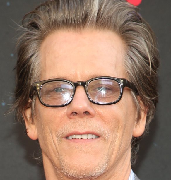 &#x393;&#x3B9;&#x3B1;&#x3C4;&#x3AF; &#x3BF; Kevin Bacon &#x3B4;&#x3B5;&#x3BD; &#x3C4;&#x3C1;&#x3CE;&#x3B5;&#x3B9; &#x3C0;&#x3B9;&#x3B1; &#x3BC;&#x3C0;&#x3AD;&#x3B9;&#x3BA;&#x3BF;&#x3BD;